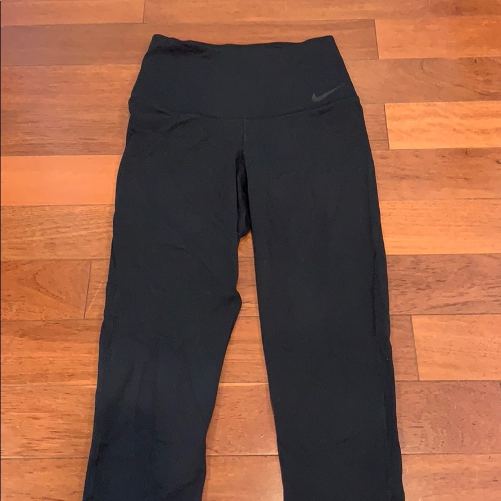 Nike high waisted crop